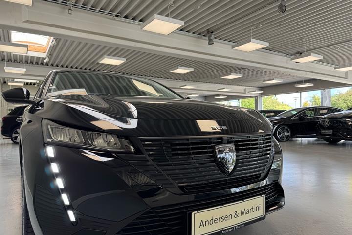Sort Peugeot E-308 fra 2025
