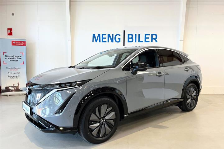 Grå Nissan Ariya fra 2025