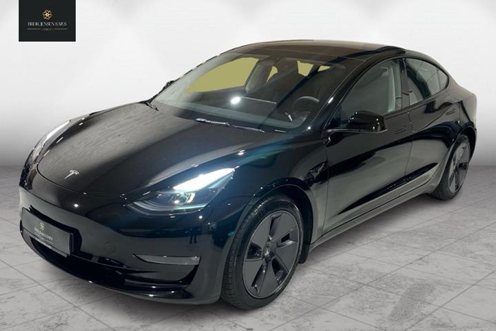 Sort Tesla Model 3 fra 2023