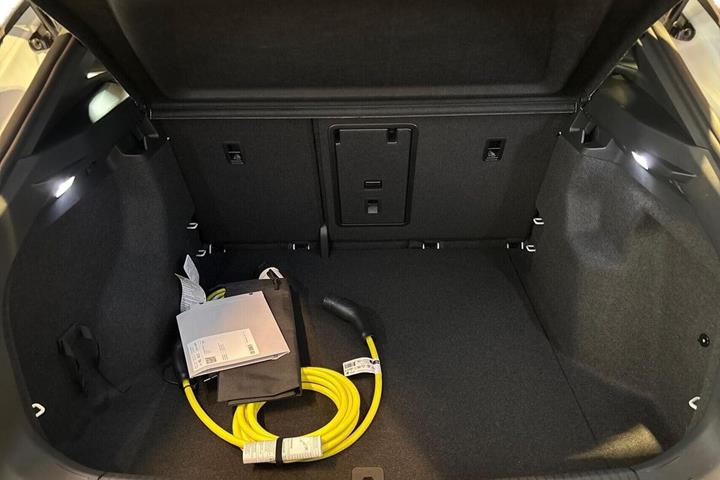 Hvid VW ID.4 fra 2026