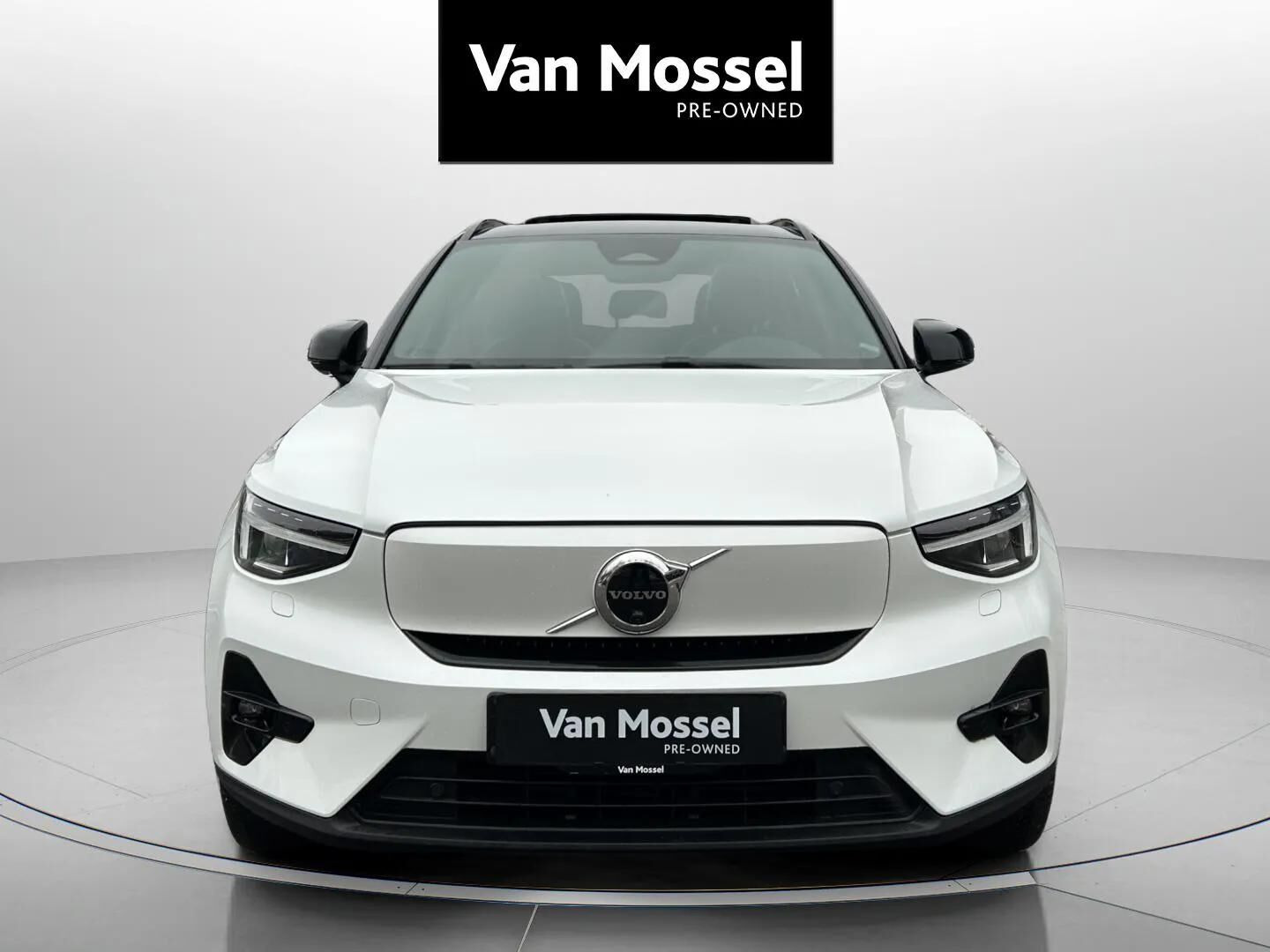 Hvid Volvo XC40 fra 2022