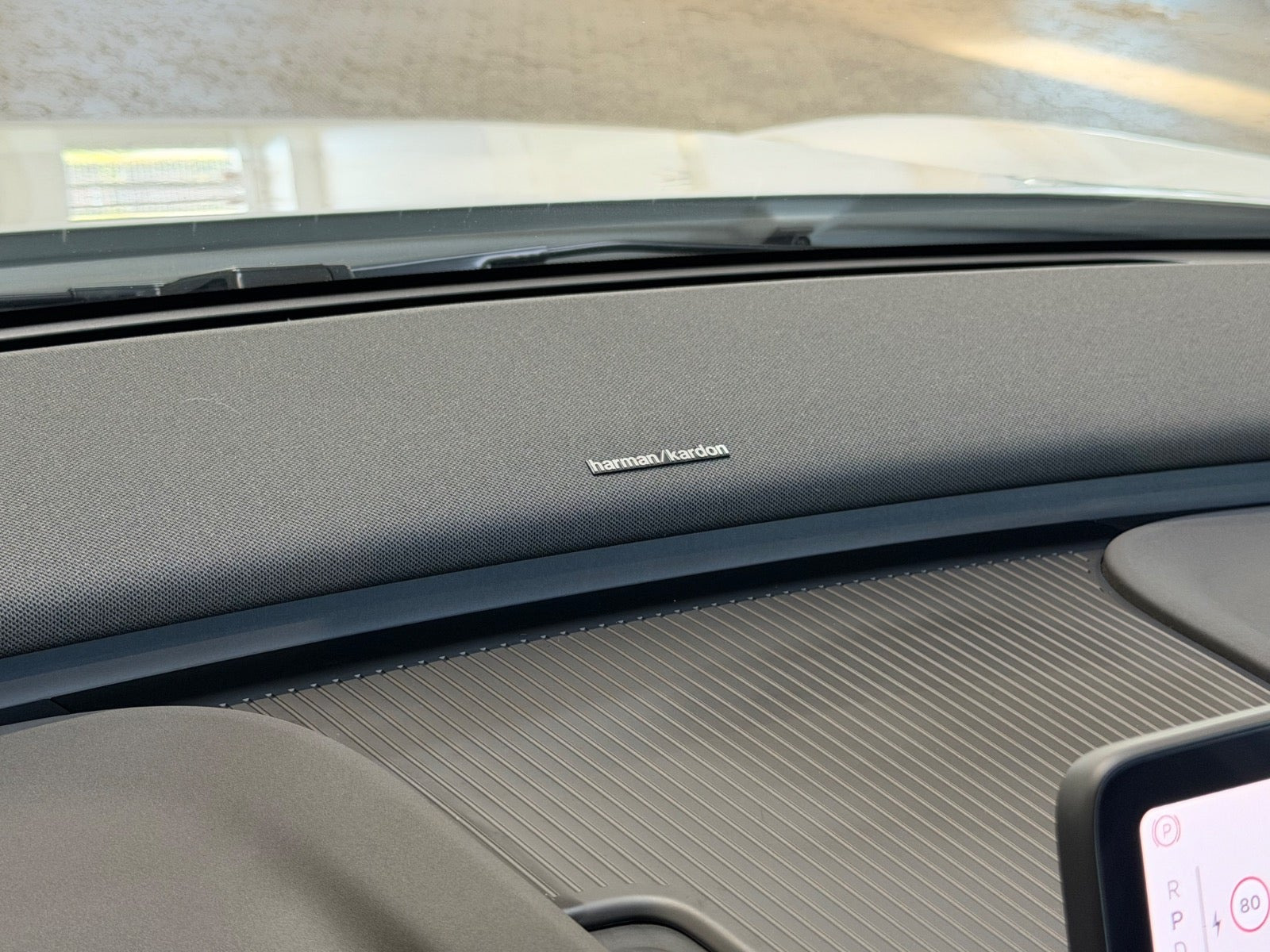 Hvid Volvo EX30 fra 2024