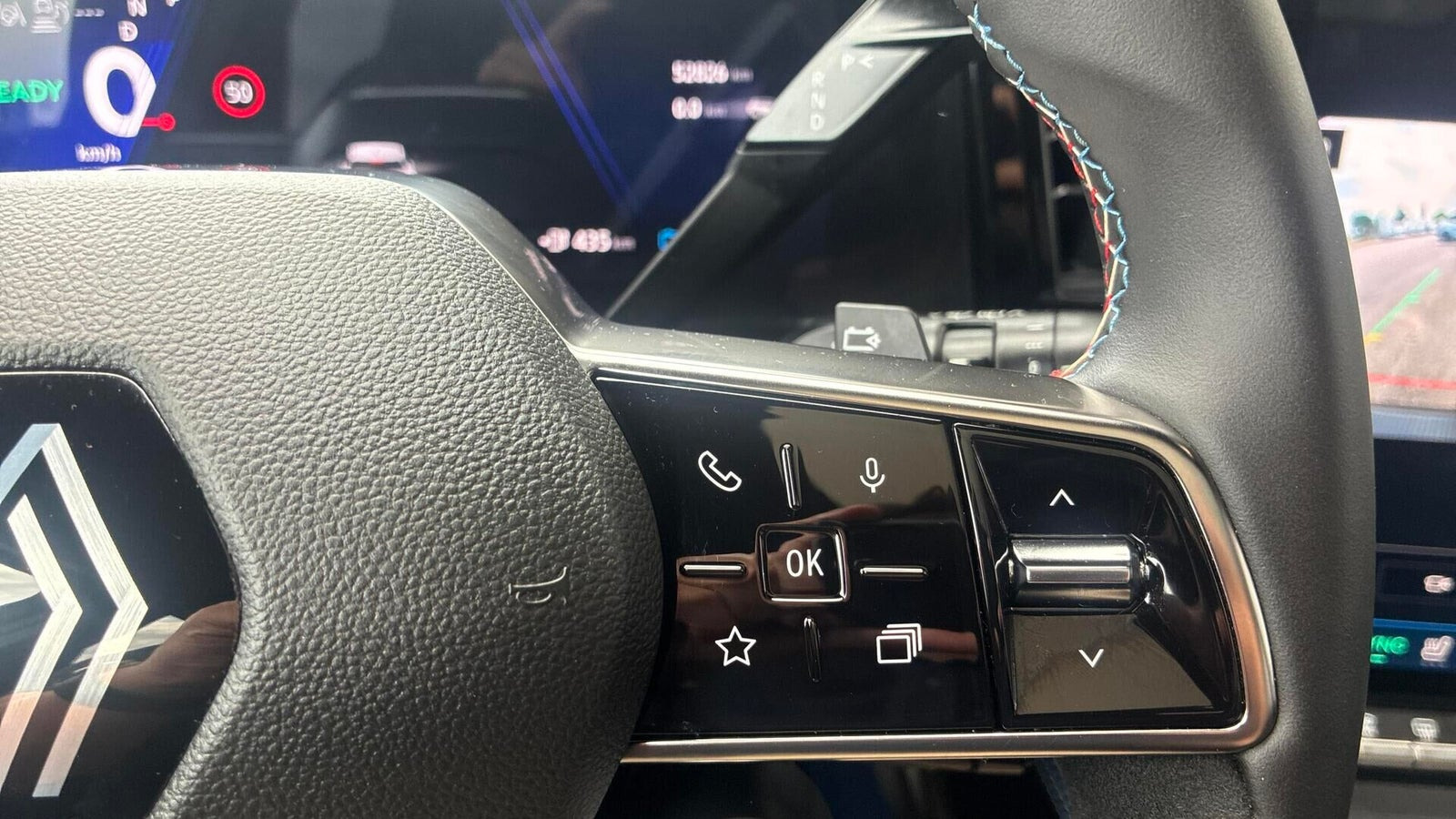 Grå Renault Scenic E-Tech fra 2024