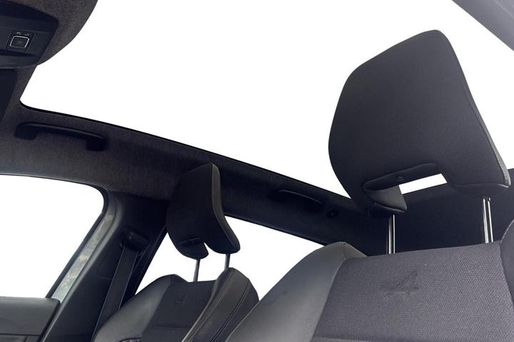 Grå Renault Scenic E-Tech fra 2024