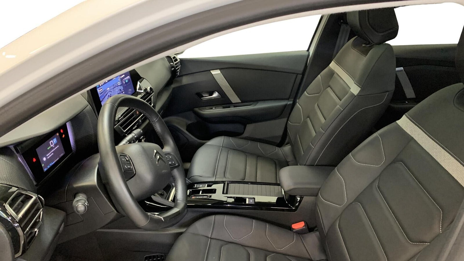 Hvid Citroën ë-C4 X fra 2024