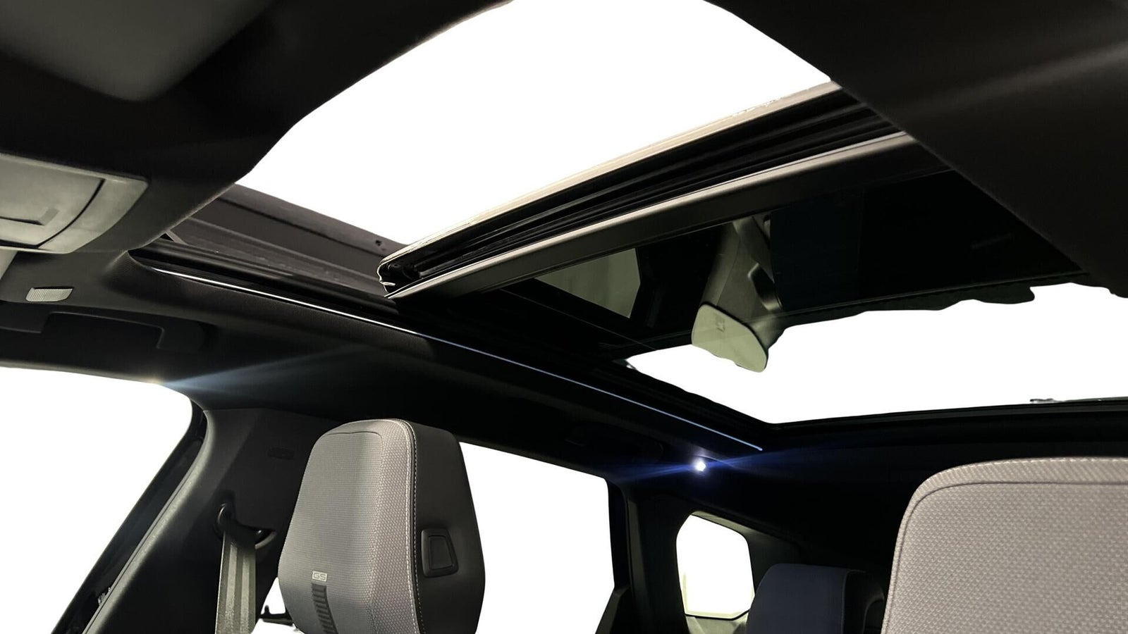 Sort Opel Grandland-e fra 2025