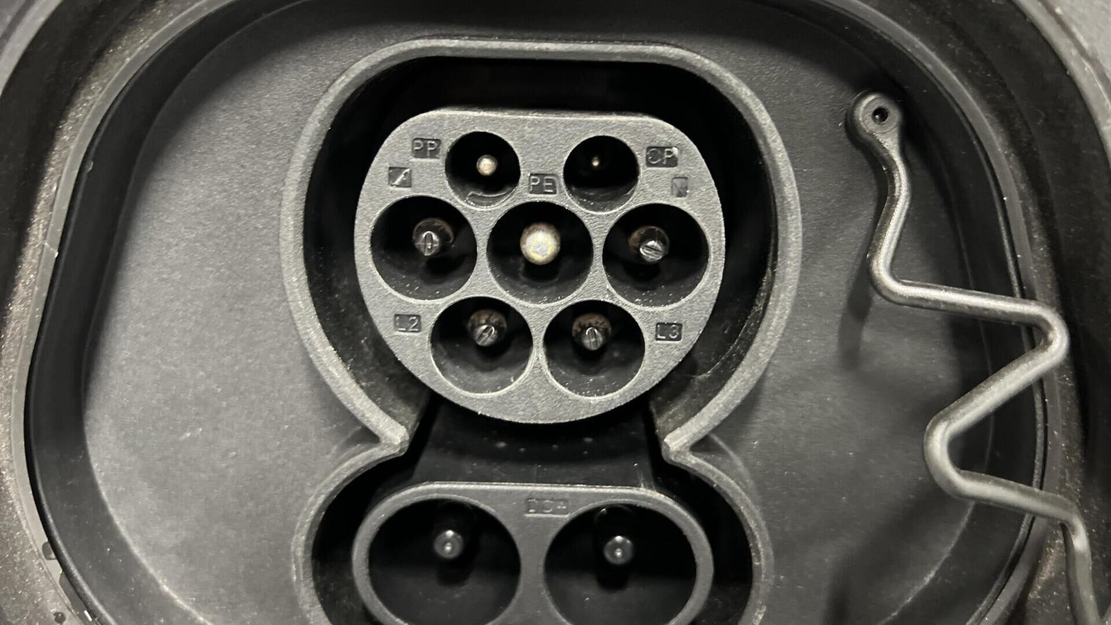 Sort Opel Grandland-e fra 2025