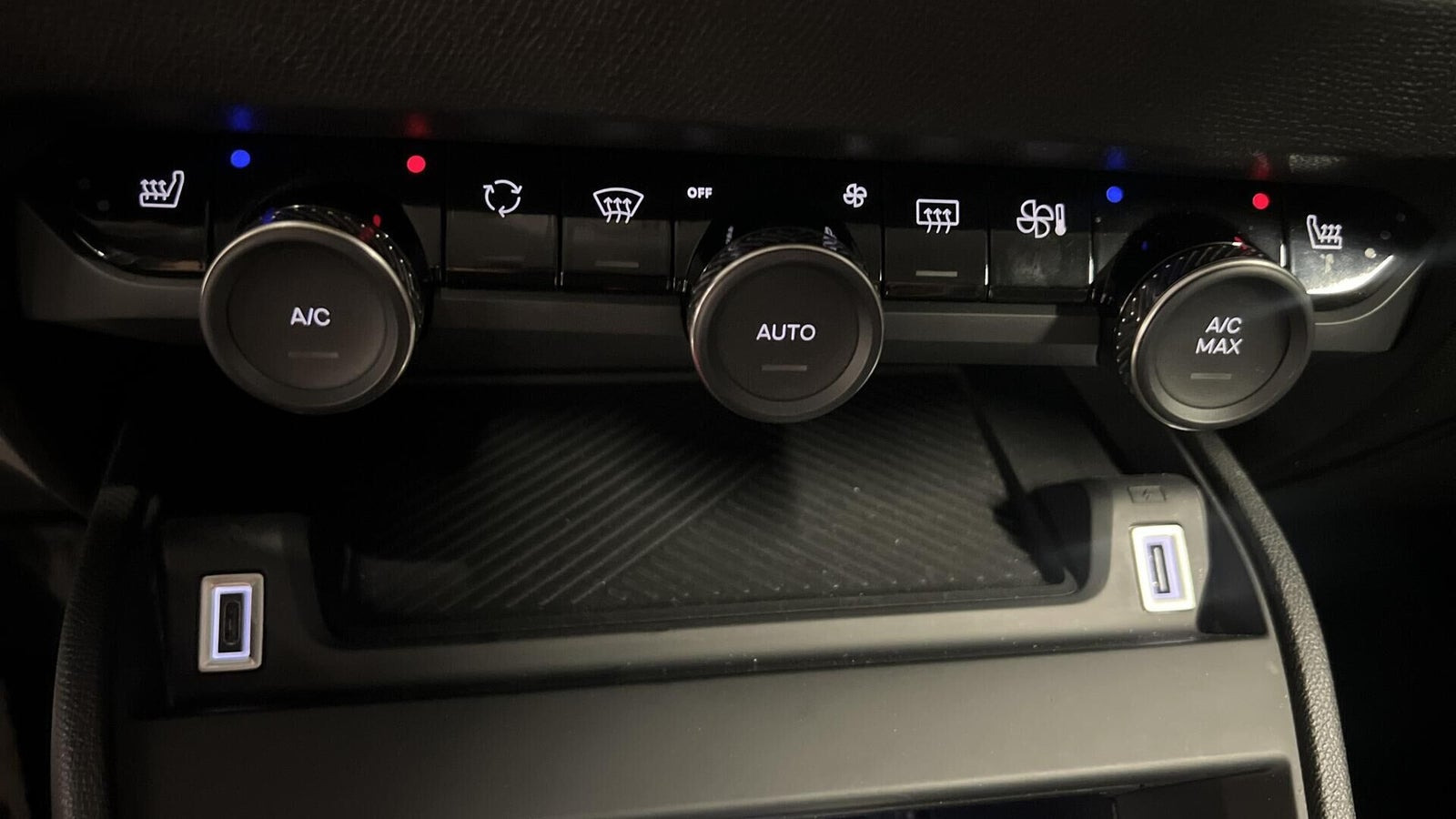 Sort Citroën ë-C4 fra 2023