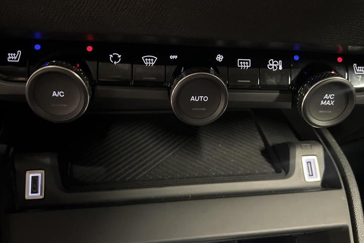 Sort Citroën ë-C4 fra 2023