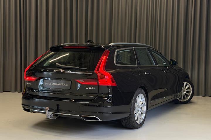 Sort Volvo V90 fra 2017