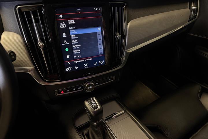 Sort Volvo V90 fra 2017
