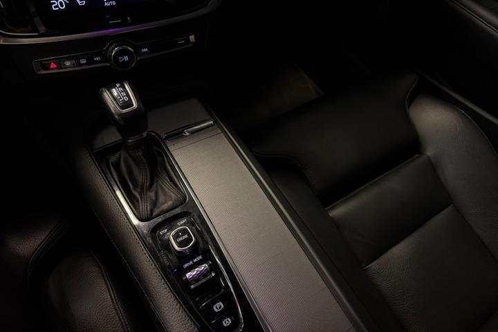 Sort Volvo V90 fra 2017