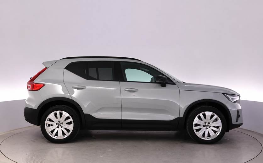 Volvo EX40 Extended Range Core