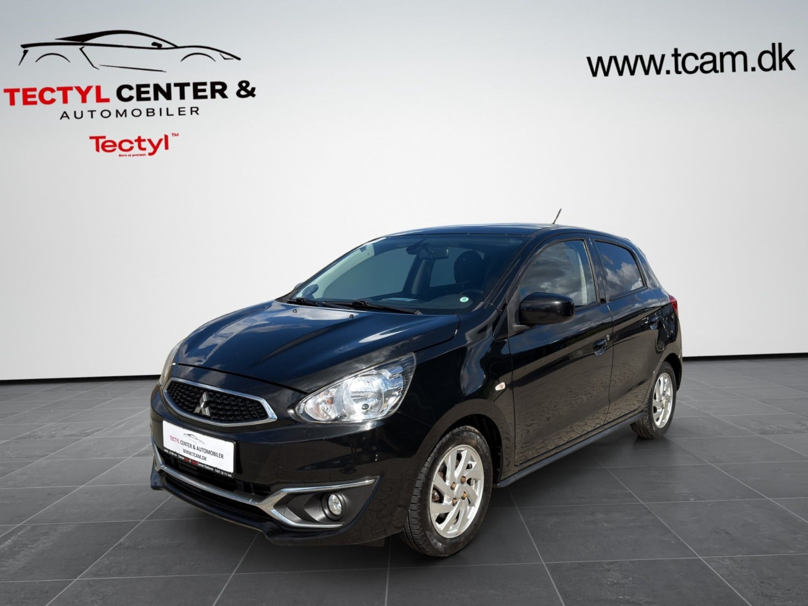 Sort Mitsubishi Space Star fra 2017