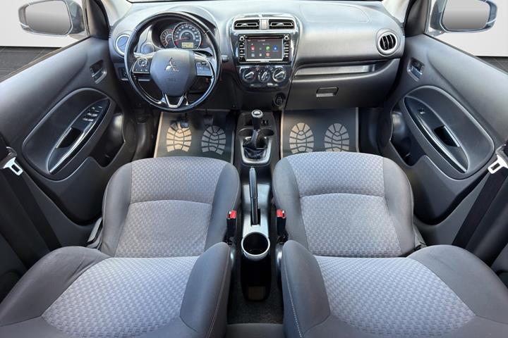 Sort Mitsubishi Space Star fra 2017