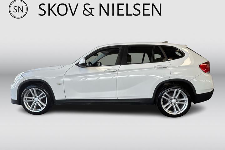 Hvid BMW X1 fra 2011