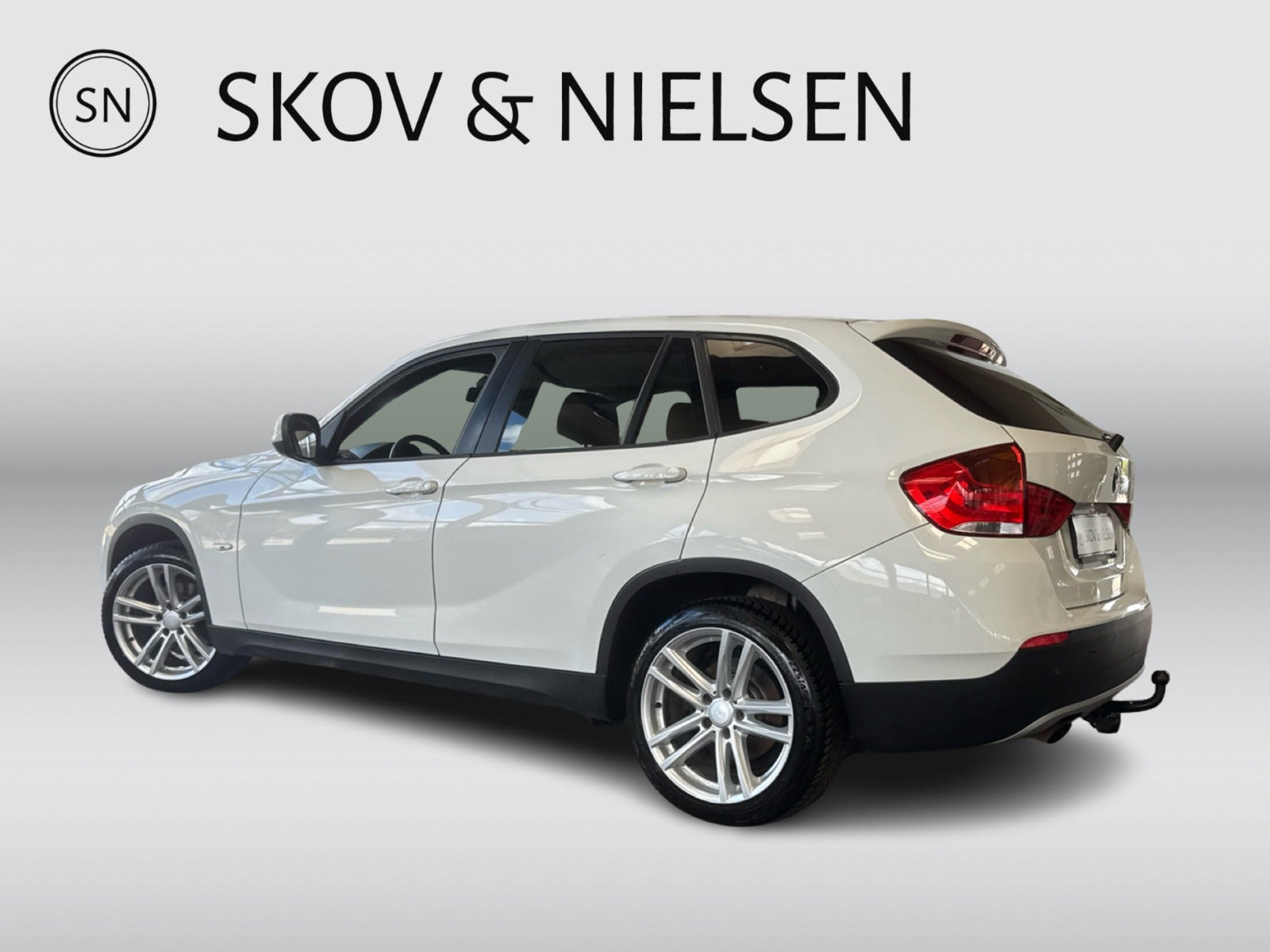 Hvid BMW X1 fra 2011