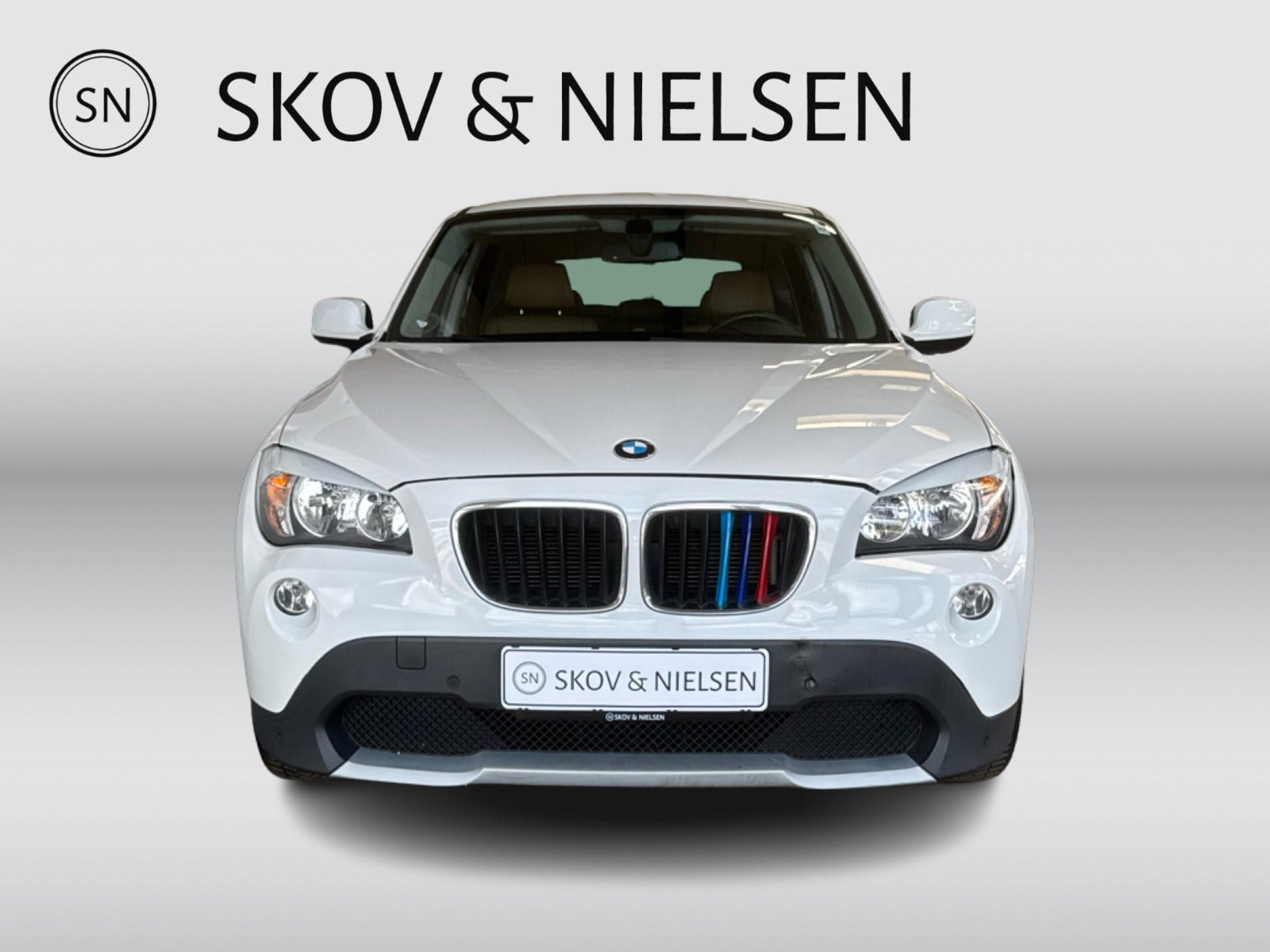 Hvid BMW X1 fra 2011