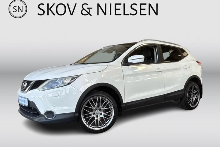 Hvid Nissan Qashqai fra 2014