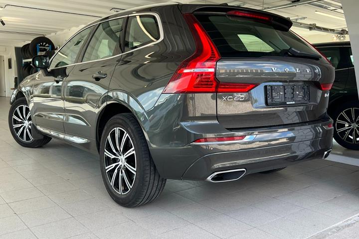 Grå Volvo XC60 fra 2019