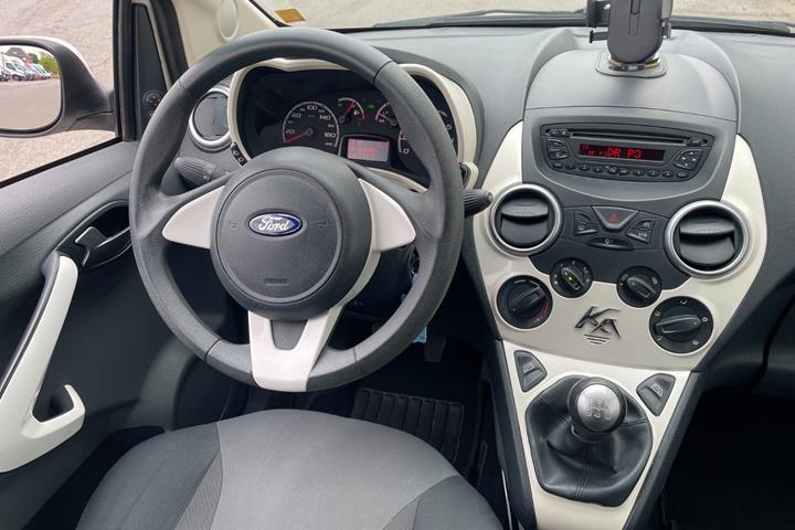 Hvid Ford Ka fra 2013