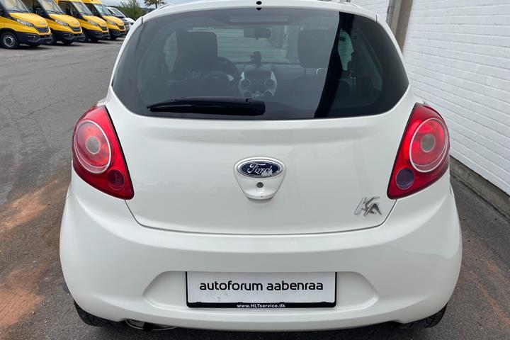 Hvid Ford Ka fra 2013