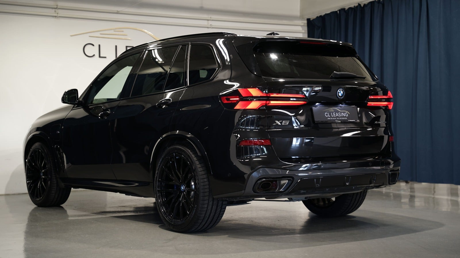 Sort BMW X5 fra 2024