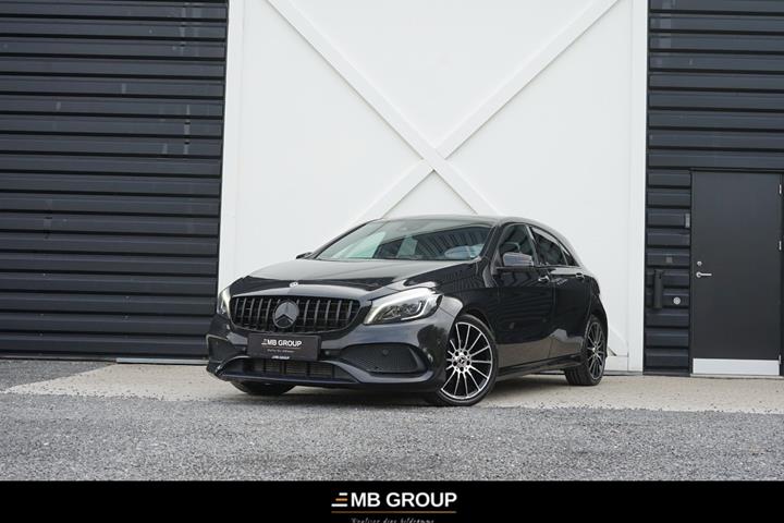 Sort Mercedes A180 fra 2017