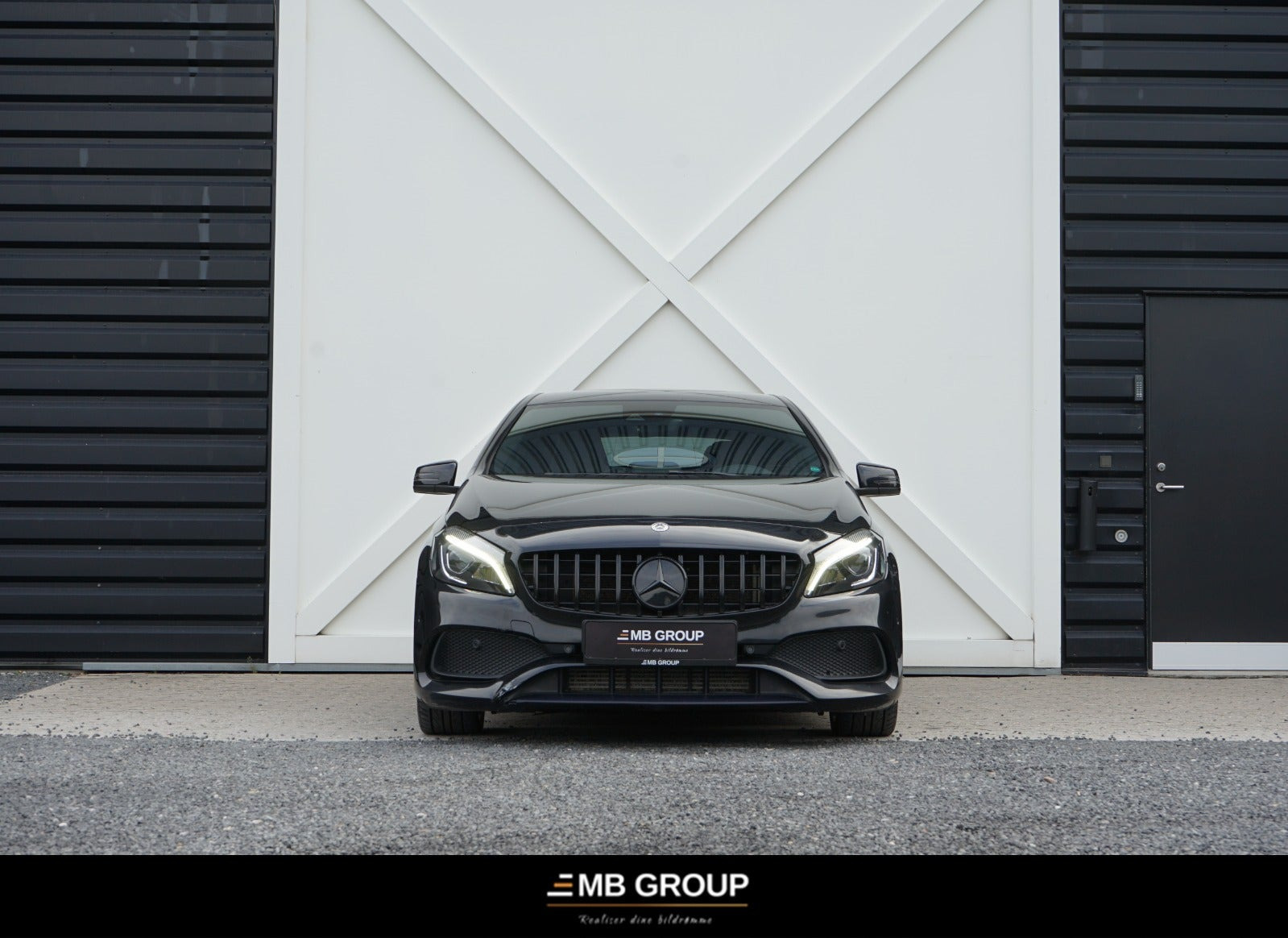 Sort Mercedes A180 fra 2017