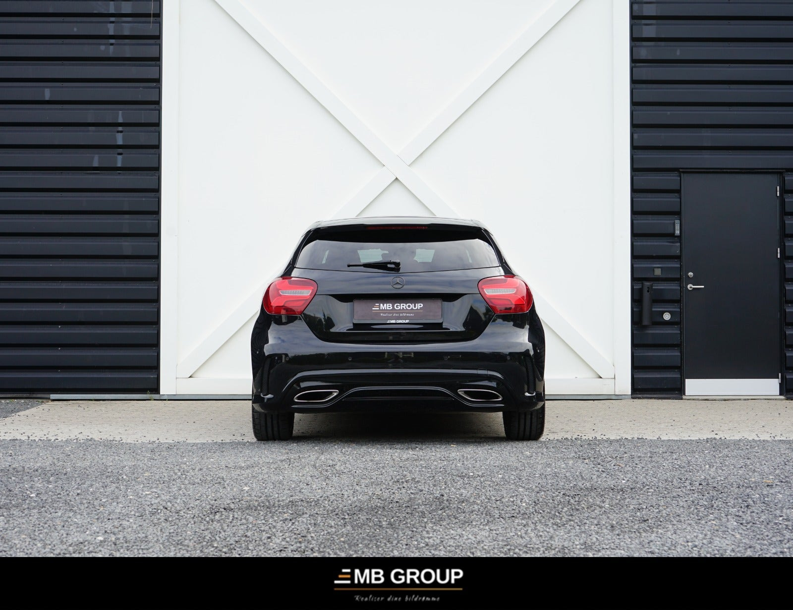 Sort Mercedes A180 fra 2017