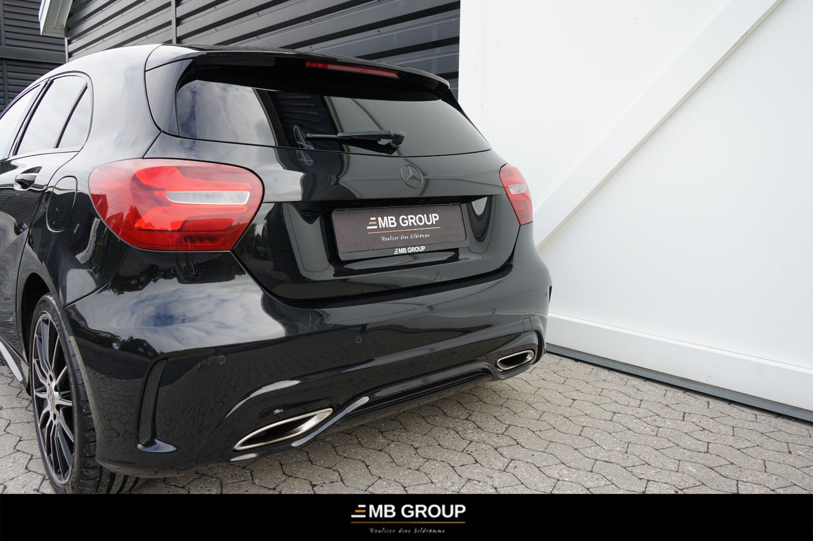Sort Mercedes A180 fra 2017