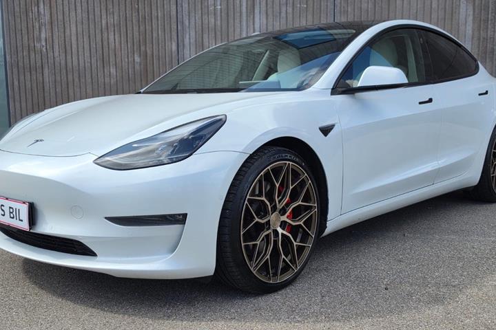 undefined Tesla Model 3 fra 2021