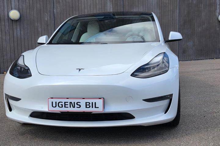 undefined Tesla Model 3 fra 2021