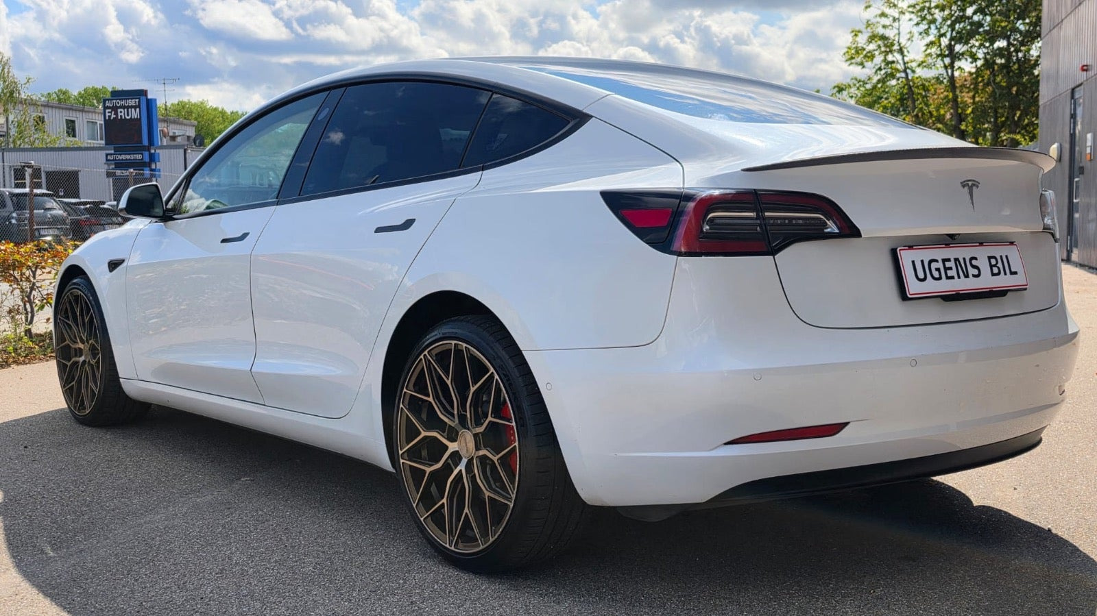 undefined Tesla Model 3 fra 2021