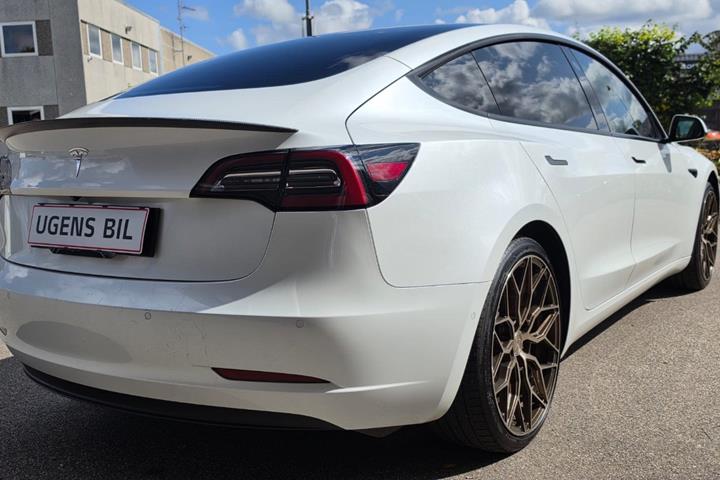 undefined Tesla Model 3 fra 2021
