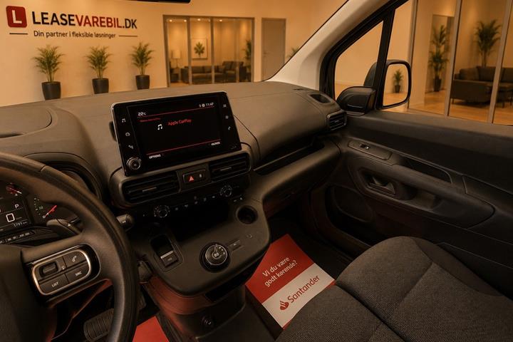 Sort Citroën Berlingo fra 2019