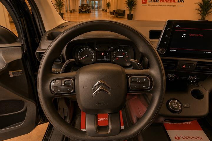Sort Citroën Berlingo fra 2019