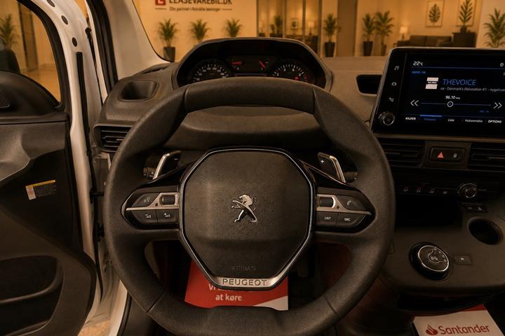 Hvid Peugeot Partner fra 2019