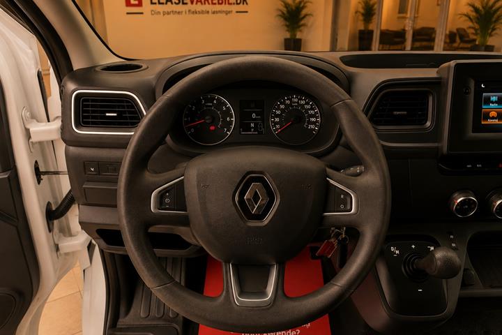 Hvid Renault Master IV T35 fra 2020