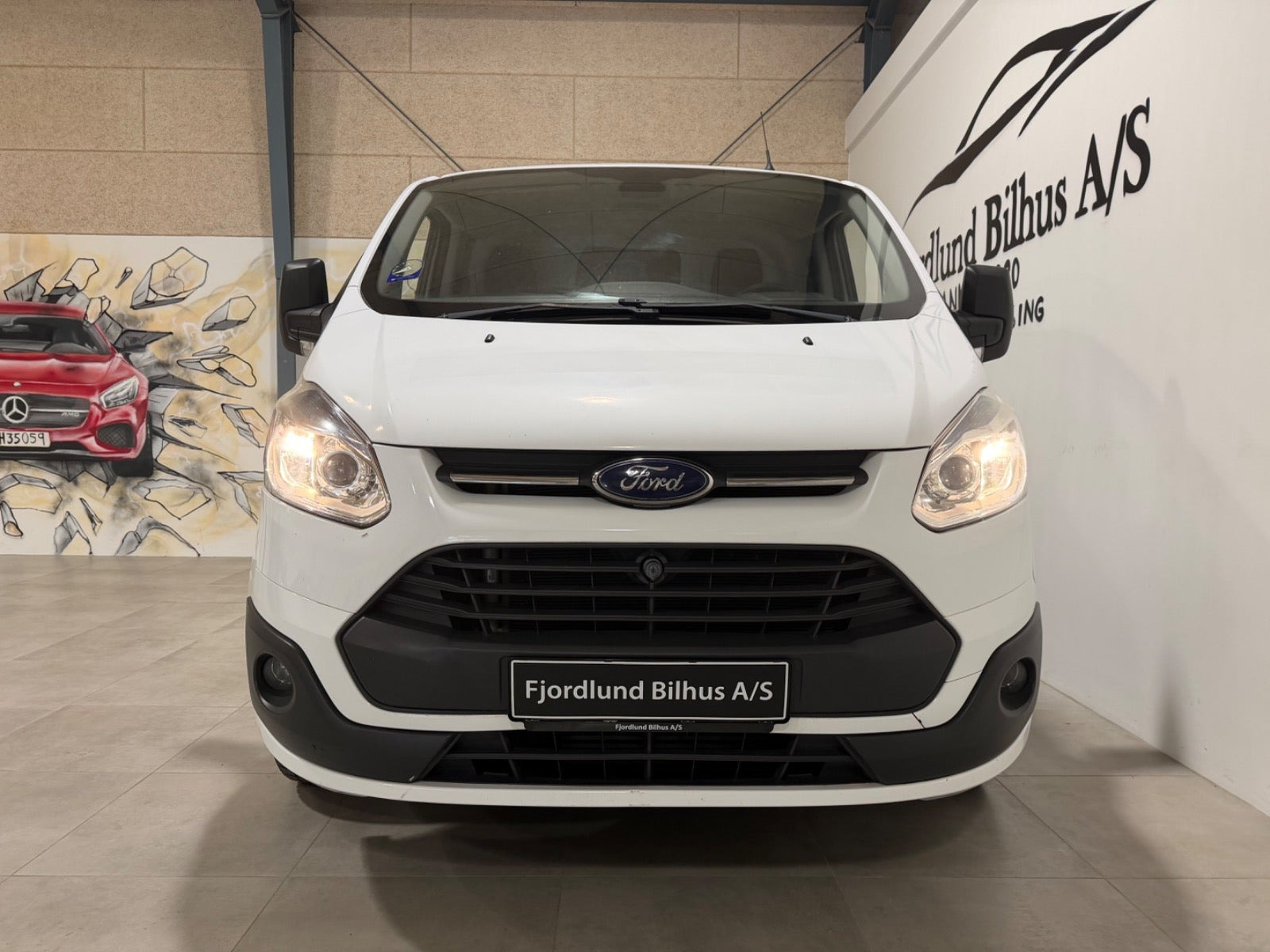 Hvid Ford Transit Custom 270 L1 fra 2015