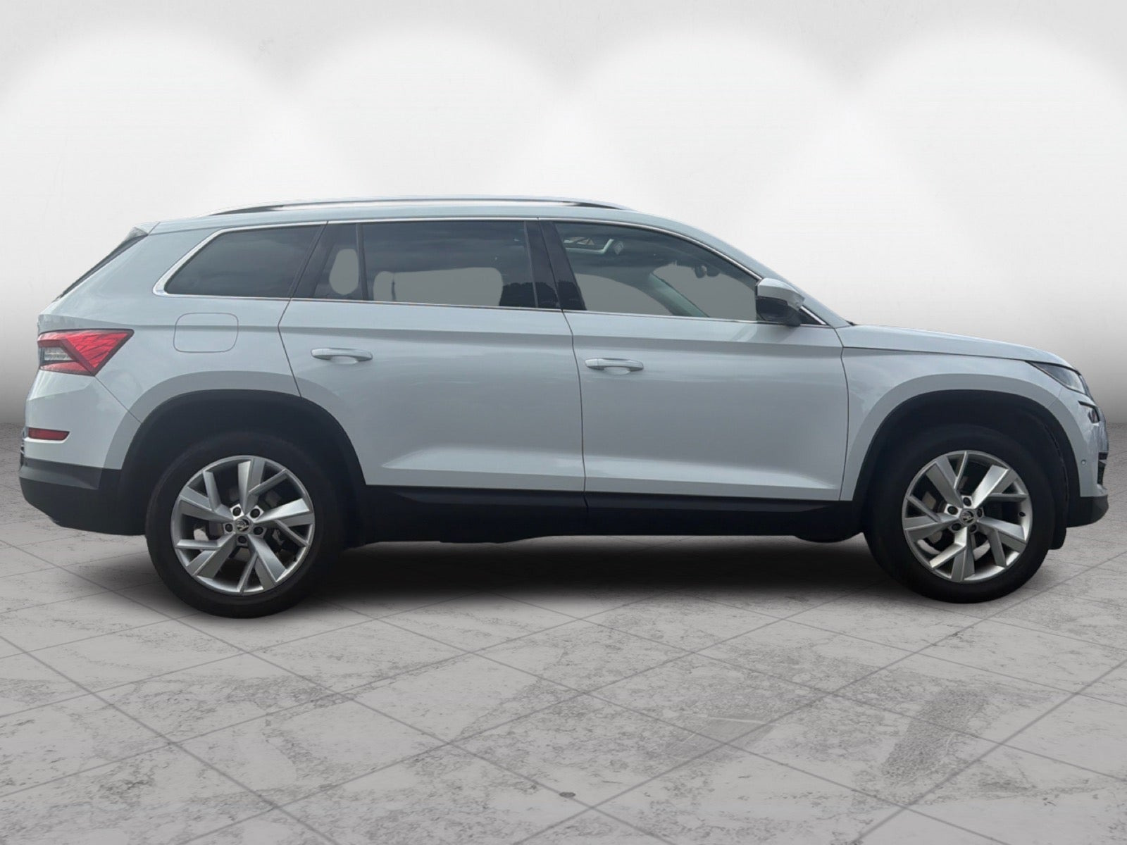 Hvid Skoda Kodiaq fra 2019