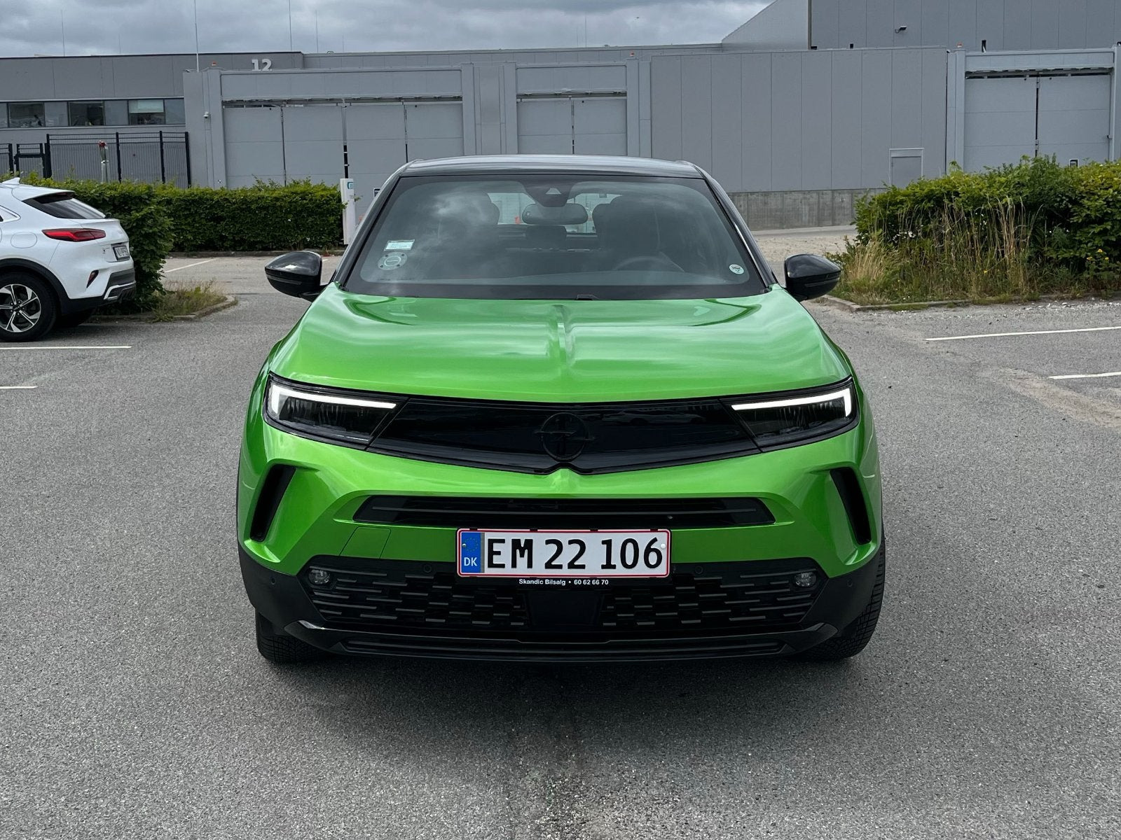 Grøn Opel Mokka-e fra 2023