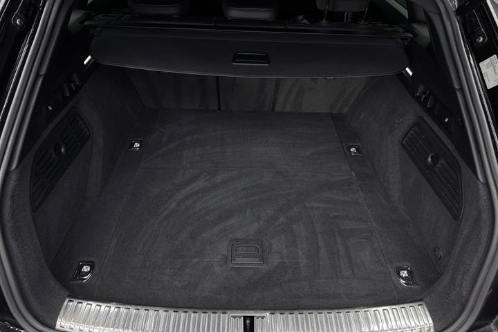 Sort Audi e-tron fra 2023