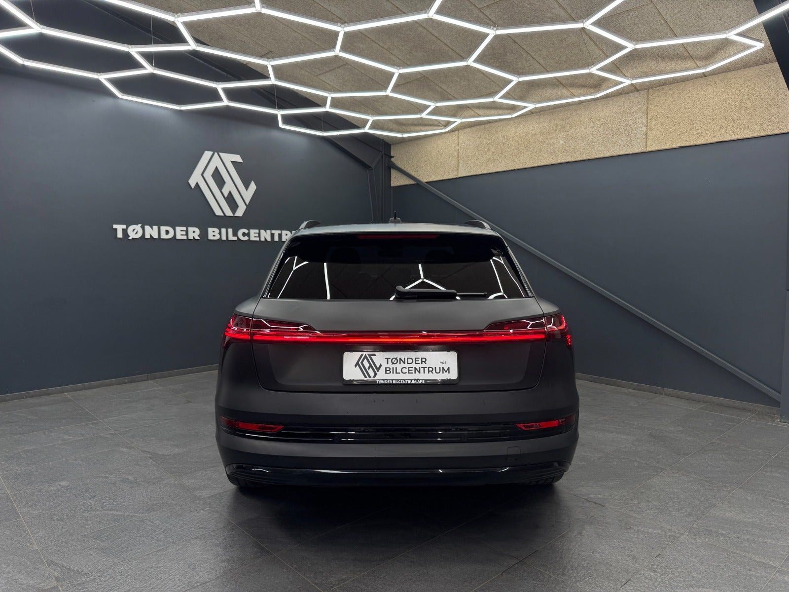 Sort Audi e-tron fra 2023