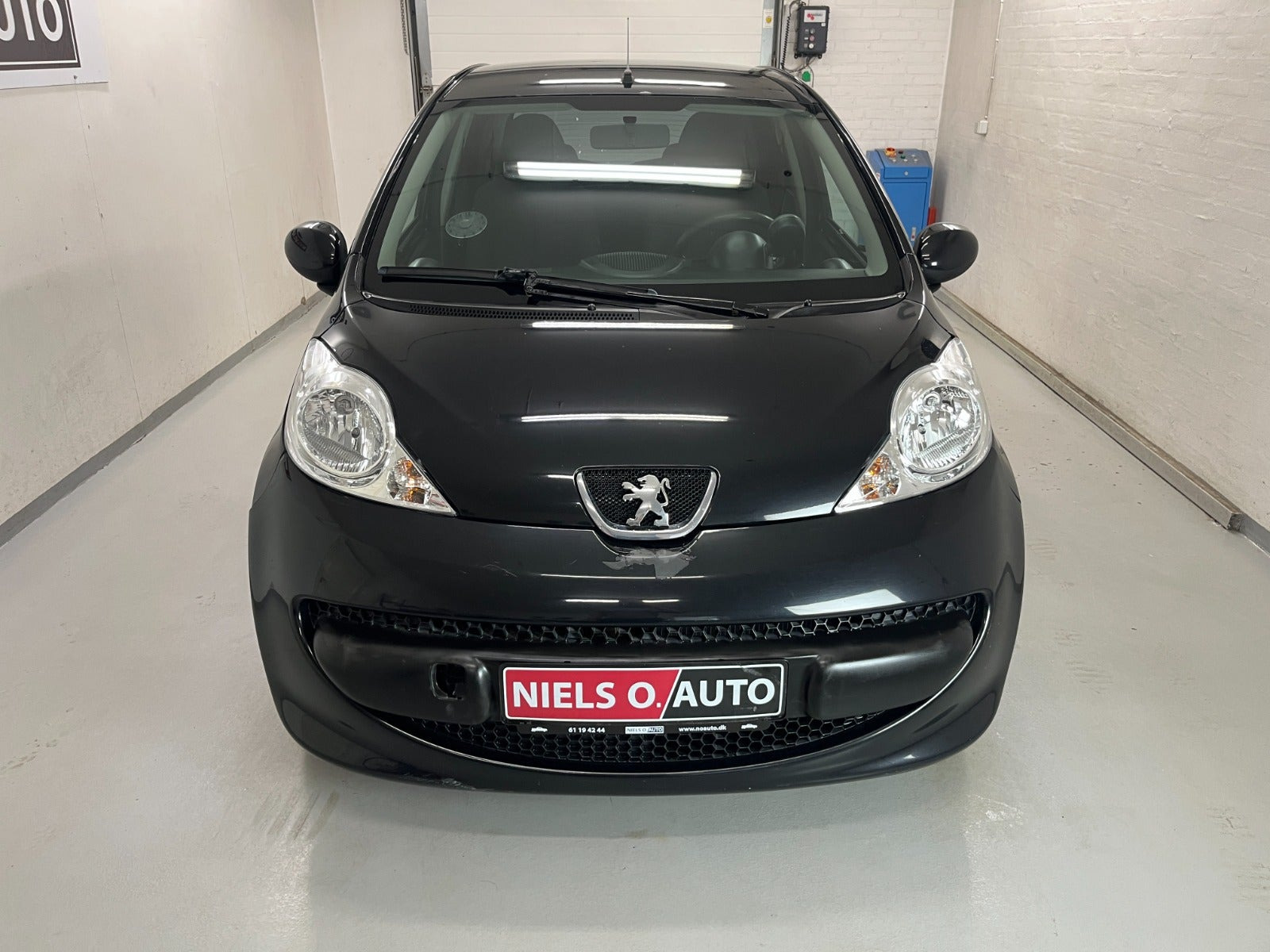 Sort Peugeot 107 fra 2007