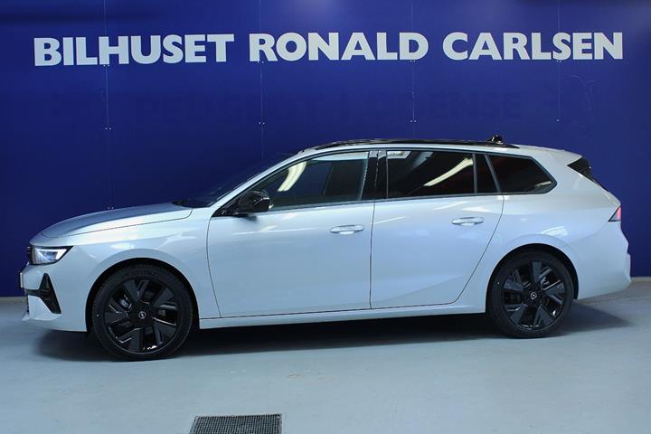 Sølv Opel Astra-e fra 2024