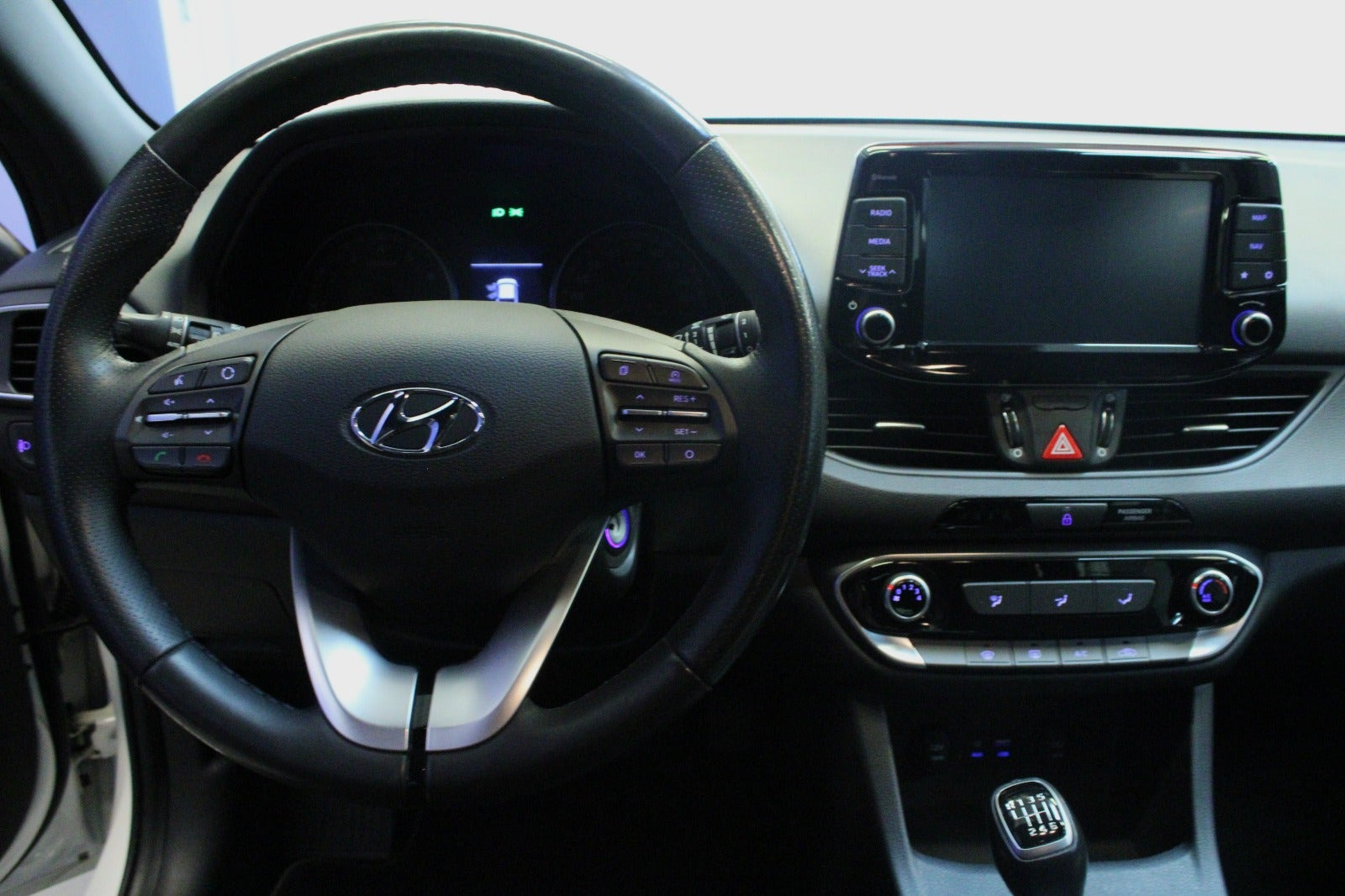 Hvid Hyundai i30 fra 2018