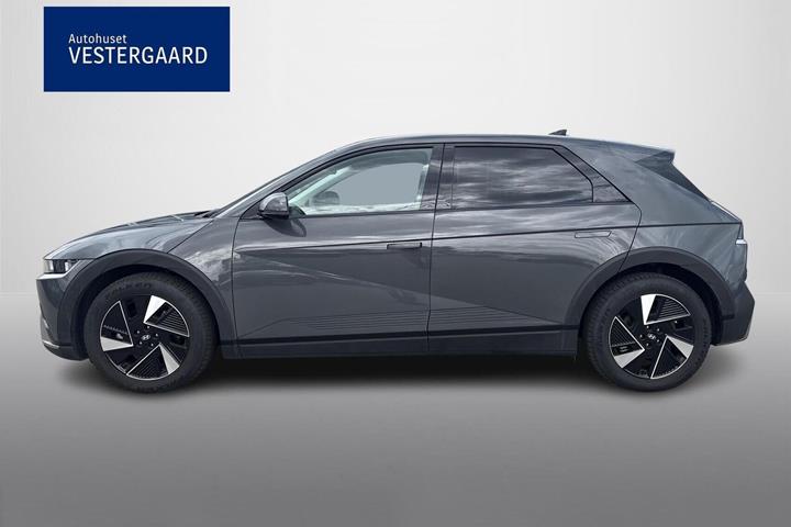 Grå Hyundai Ioniq 5 fra 2025