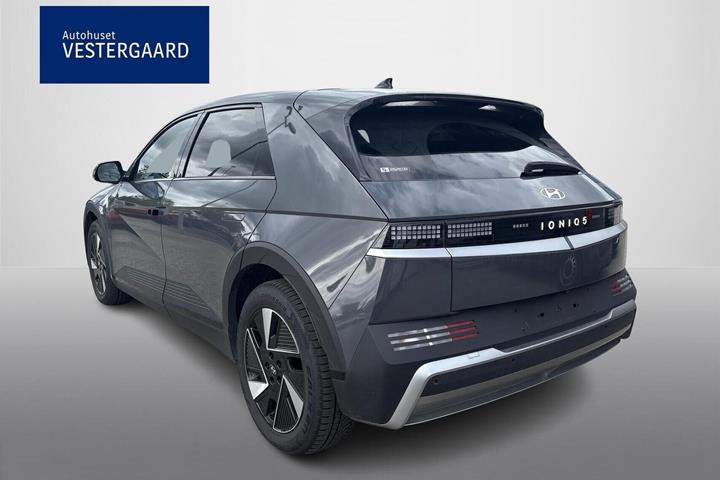 Grå Hyundai Ioniq 5 fra 2025