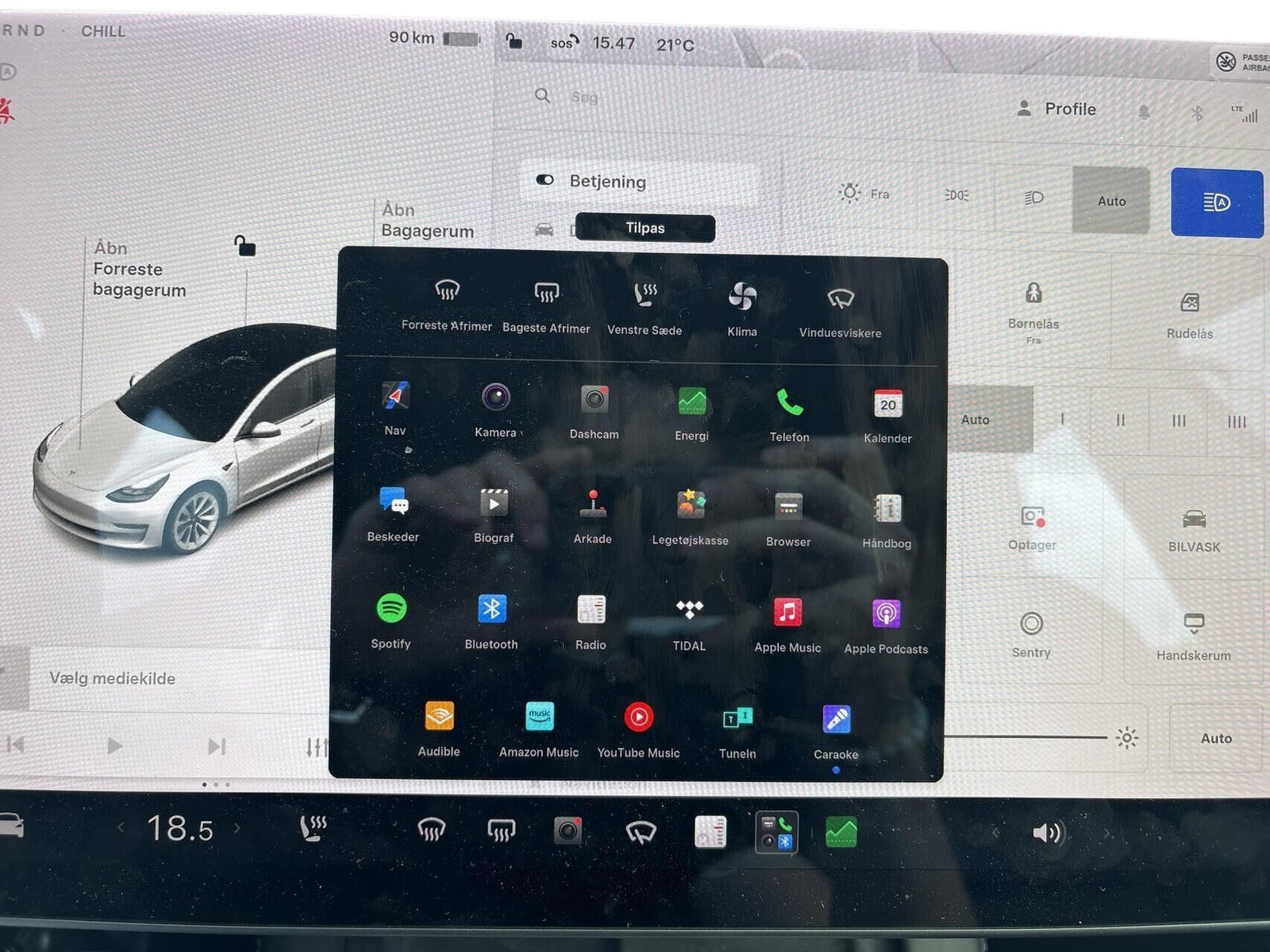 Hvid Tesla Model 3 fra 2020